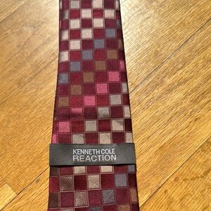 Tie new Kenneth Cole Reaction Burgundy Checkered Tie